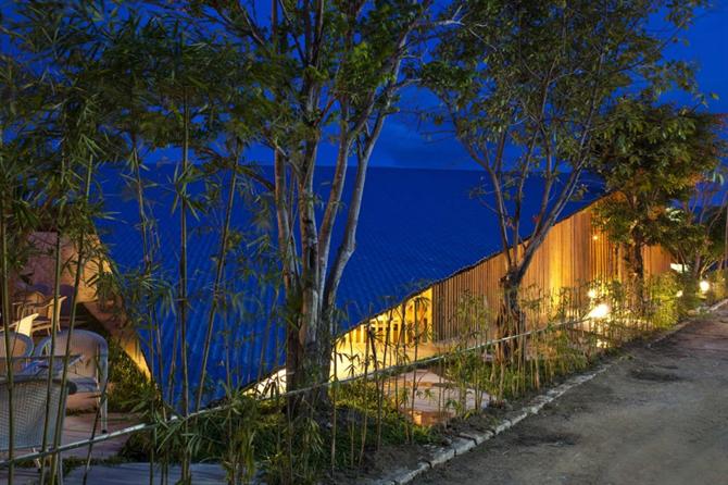 Kiến trúc quán cà phê Lâm - độc đáo và gần gũi - Archi